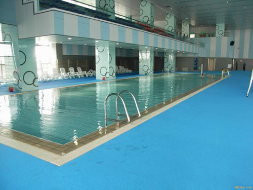 Swimming pool floor